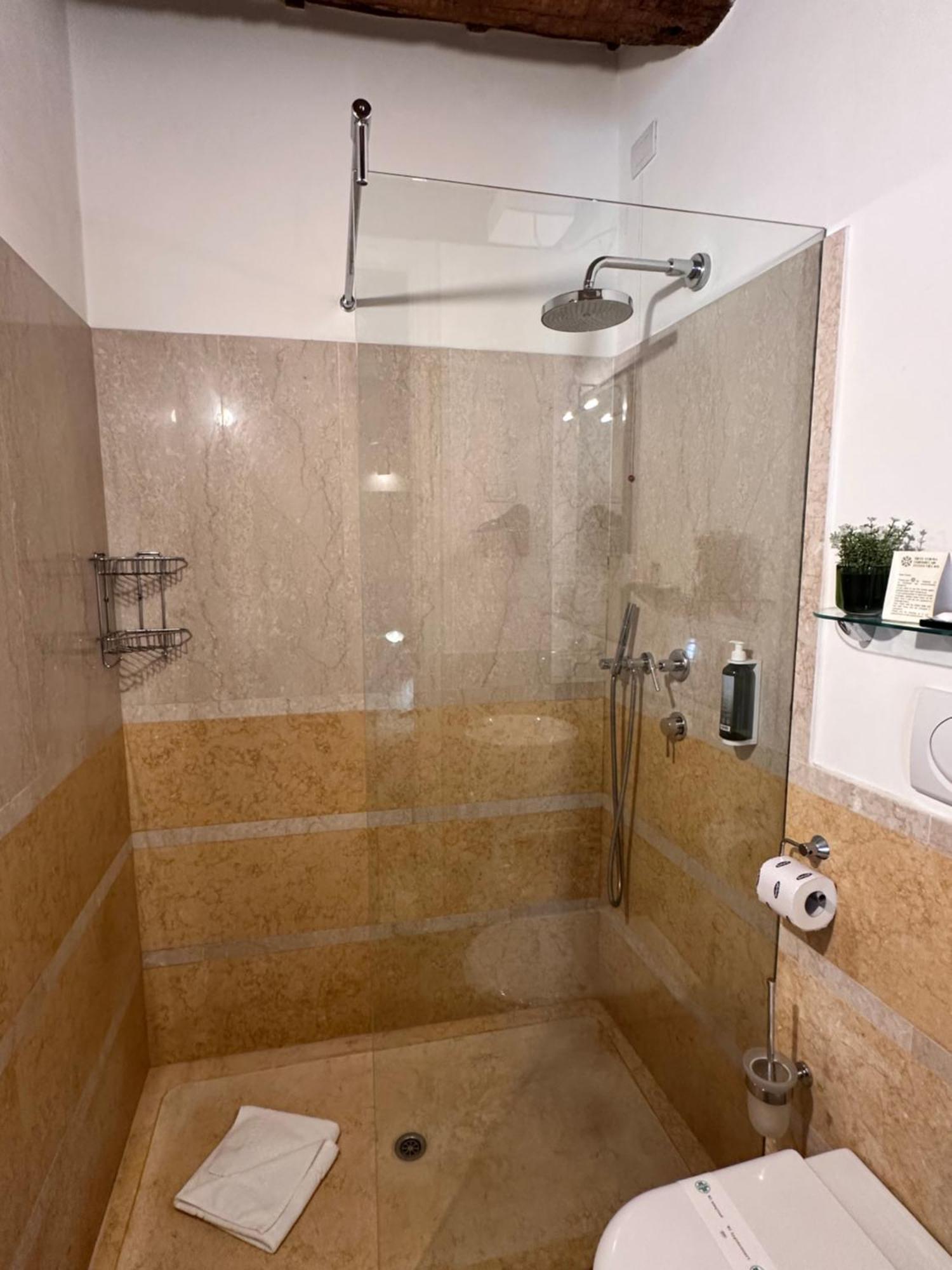 Truly Verona - Delle Erbe Suites Zewnętrze zdjęcie
